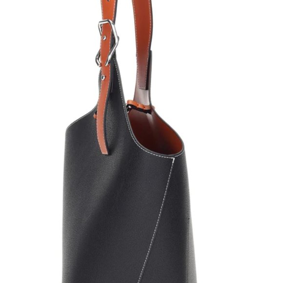 MDBM Black Leather Bucket tote bag and matching pouch - Picture 3 of 11